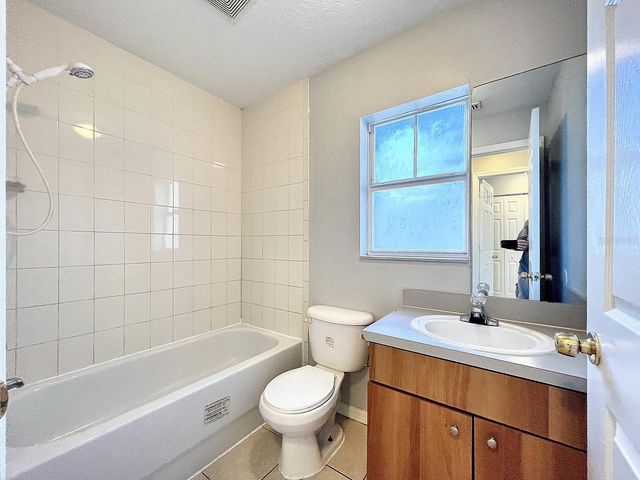 2407 E 17TH AVENUE A, Tampa, FL 33605
