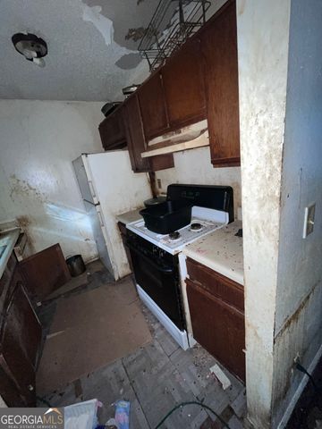 5568 Bradley Circle, Lithonia, GA 30038