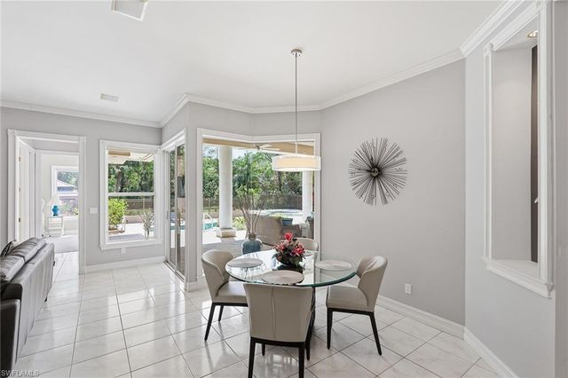 6656 Trail BLVD, Naples, FL 34108