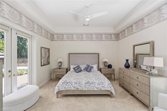 6656 Trail BLVD, Naples, FL 34108