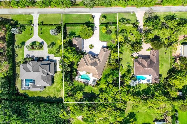 6656 Trail BLVD, Naples, FL 34108