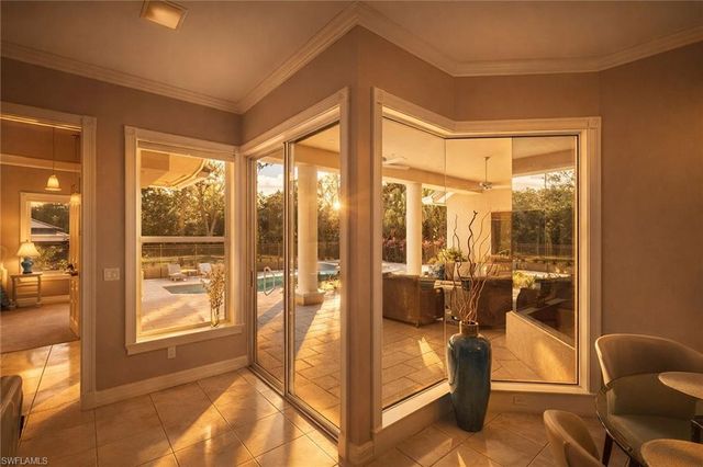 6656 Trail BLVD, Naples, FL 34108