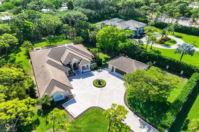 6656 Trail BLVD, Naples, FL 34108