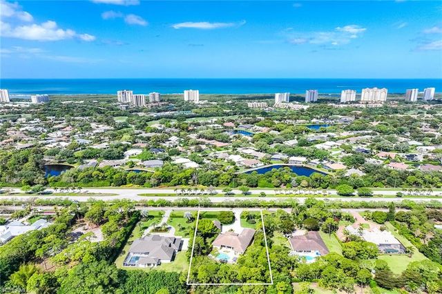 6656 Trail BLVD, Naples, FL 34108