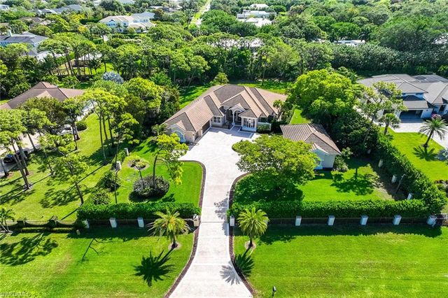 6656 Trail BLVD, Naples, FL 34108