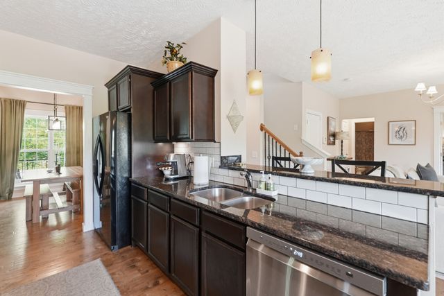 8012 Mandan Dr, Brentwood, TN 37027