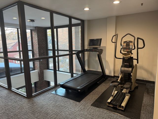 147 Kelton 305, Boston, MA 02134