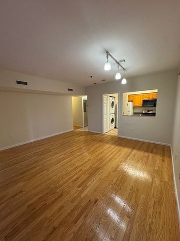 147 Kelton 305, Boston, MA 02134