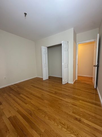 147 Kelton 305, Boston, MA 02134
