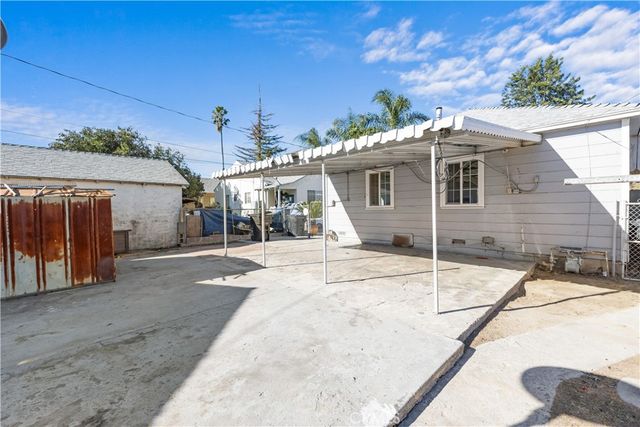 243 E Olive, San Bernardino, CA 92410