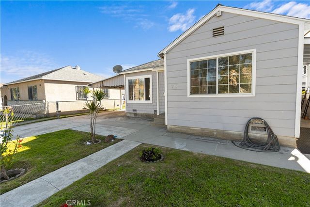 243 E Olive, San Bernardino, CA 92410