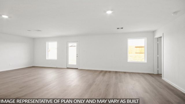 930 Sutherland Falls Drive, Conroe, TX 77303