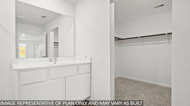 930 Sutherland Falls Drive, Conroe, TX 77303