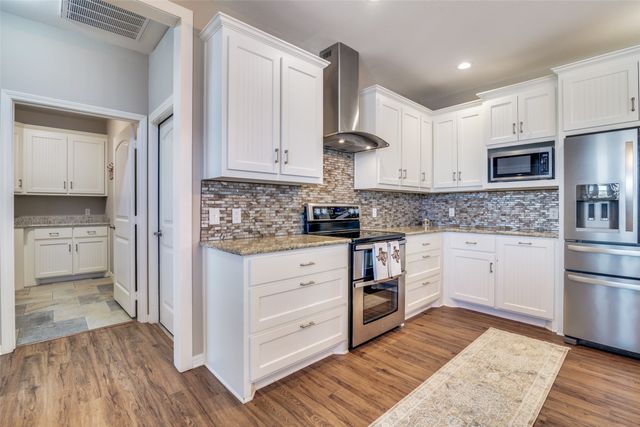 2468 Vz County Road 2511 Road, Canton, TX 75103