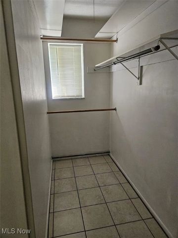 5200 Royalton Road 1D, North Royalton, OH 44133