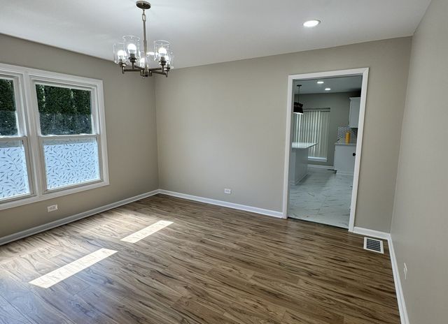 940 Tanglewood Drive, Wheeling, IL 60090