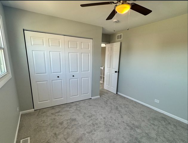 940 Tanglewood Drive, Wheeling, IL 60090