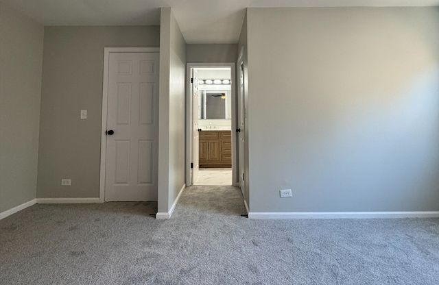 940 Tanglewood Drive, Wheeling, IL 60090