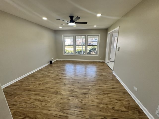 940 Tanglewood Drive, Wheeling, IL 60090