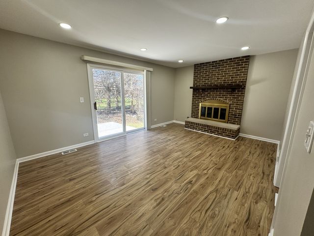 940 Tanglewood Drive, Wheeling, IL 60090