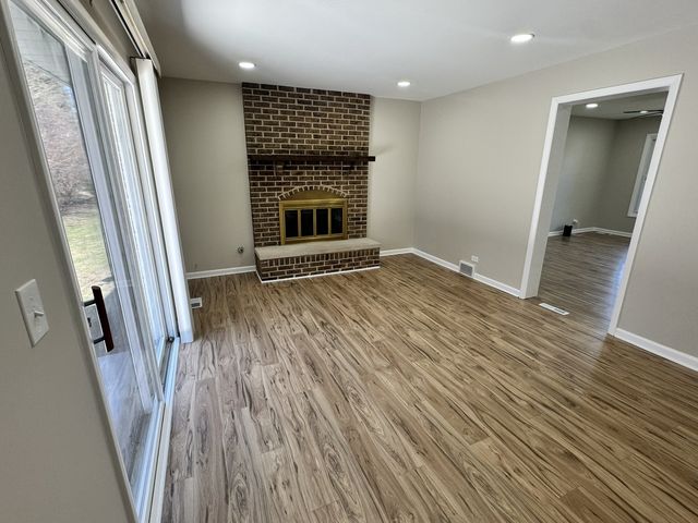 940 Tanglewood Drive, Wheeling, IL 60090