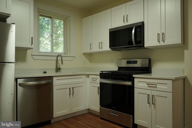 140 S KESWICK AVE, Glenside, PA 19038