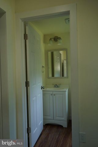 140 S KESWICK AVE, Glenside, PA 19038