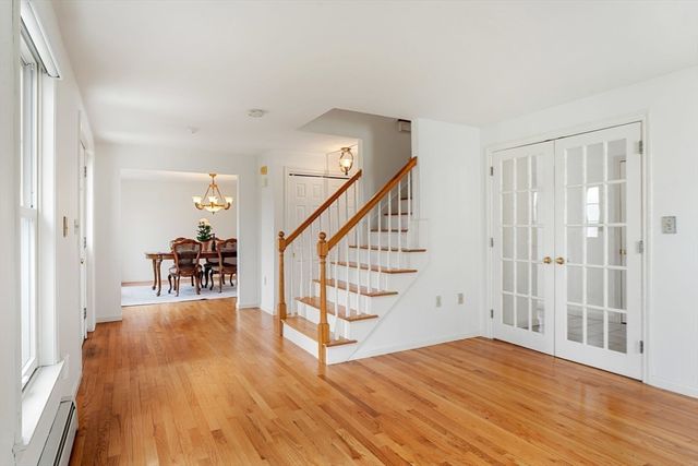 16 Merrimack River Rd, Groveland, MA 01834
