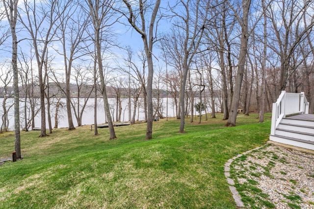 16 Merrimack River Rd, Groveland, MA 01834