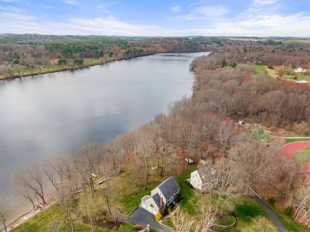 16 Merrimack River Rd, Groveland, MA 01834
