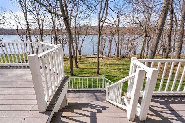 16 Merrimack River Rd, Groveland, MA 01834