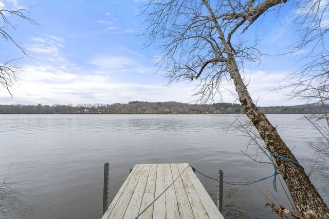 16 Merrimack River Rd, Groveland, MA 01834