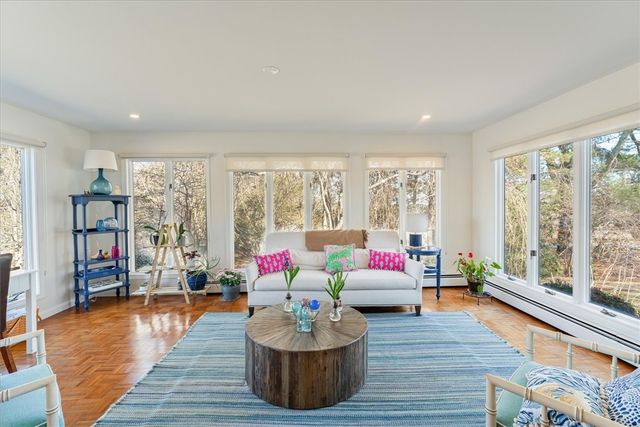98 Hargraves Drive, Portsmouth, RI 02871