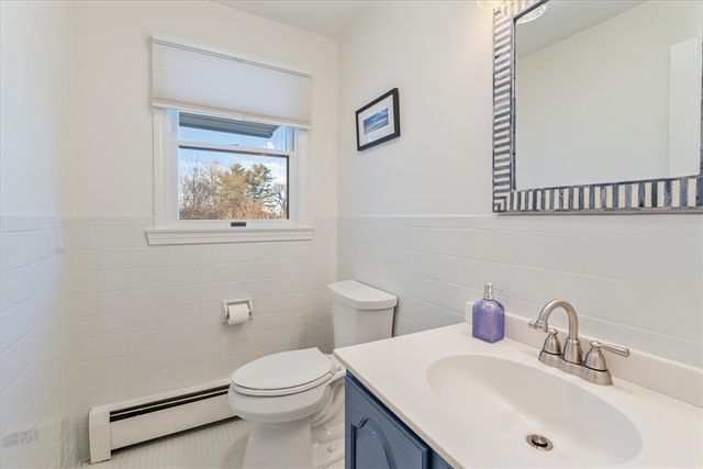 98 Hargraves Drive, Portsmouth, RI 02871