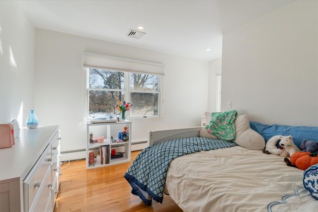 98 Hargraves Drive, Portsmouth, RI 02871