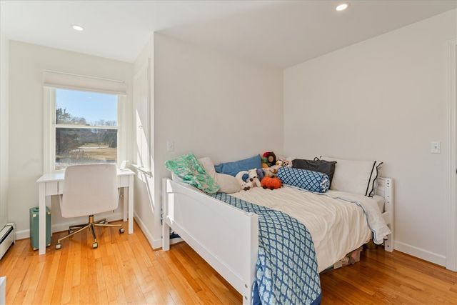 98 Hargraves Drive, Portsmouth, RI 02871