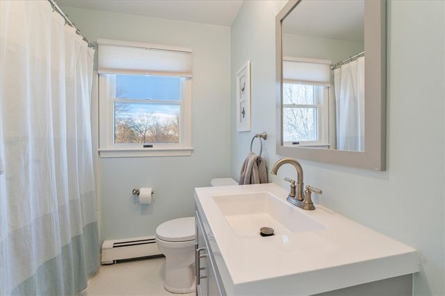 98 Hargraves Drive, Portsmouth, RI 02871