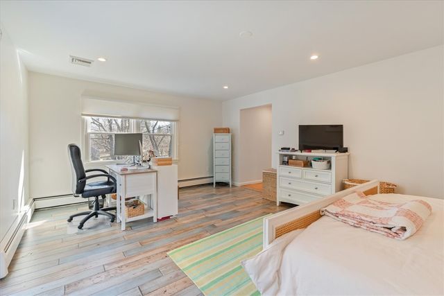 98 Hargraves Drive, Portsmouth, RI 02871