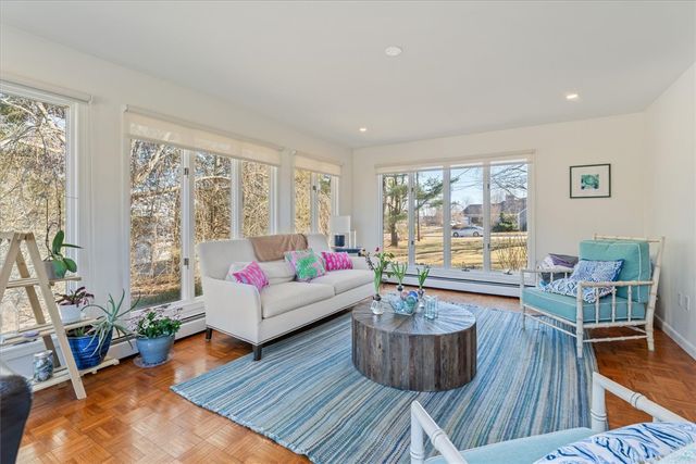 98 Hargraves Drive, Portsmouth, RI 02871