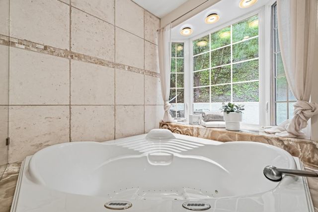 3202 E Laurel Creek Road, Belmont, CA 94002