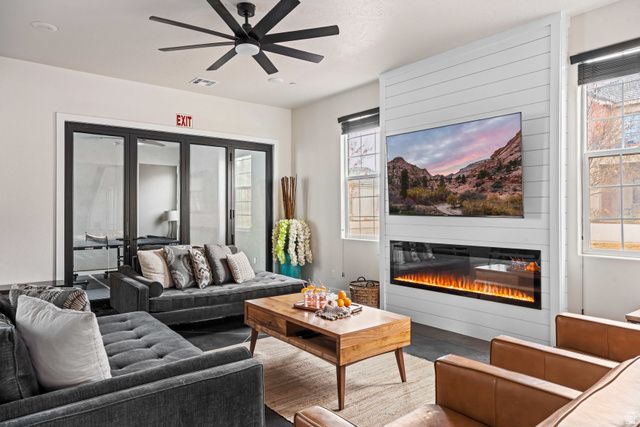 4336 W CANTERBURY RD, Hurricane, UT 84737