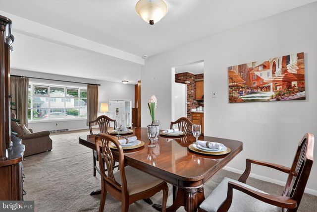 366 CLEVELAND AVE, West Berlin, NJ 08091