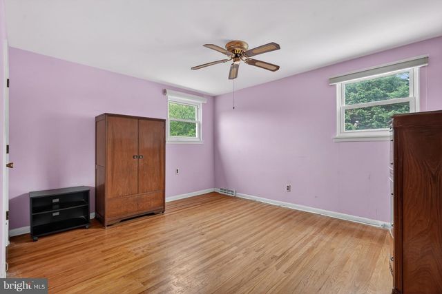366 CLEVELAND AVE, West Berlin, NJ 08091