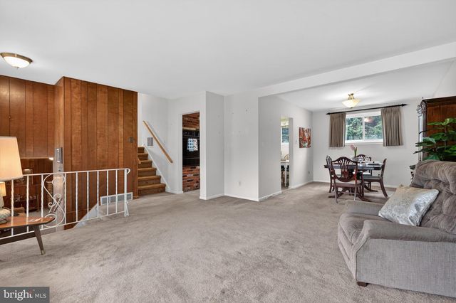 366 CLEVELAND AVE, West Berlin, NJ 08091