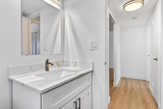 2555 NE 11th Street Street NE 202, Fort Lauderdale, FL 33304