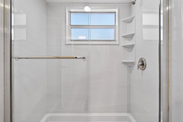 2555 NE 11th Street Street NE 202, Fort Lauderdale, FL 33304