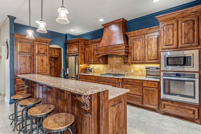 311 Paddle Boat Drive, Granbury, TX 76049