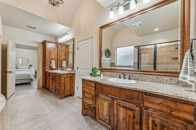 311 Paddle Boat Drive, Granbury, TX 76049