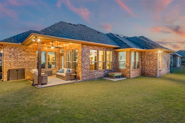 311 Paddle Boat Drive, Granbury, TX 76049