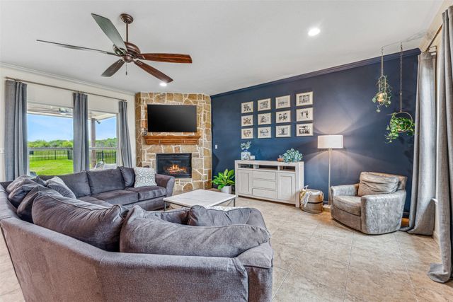 311 Paddle Boat Drive, Granbury, TX 76049